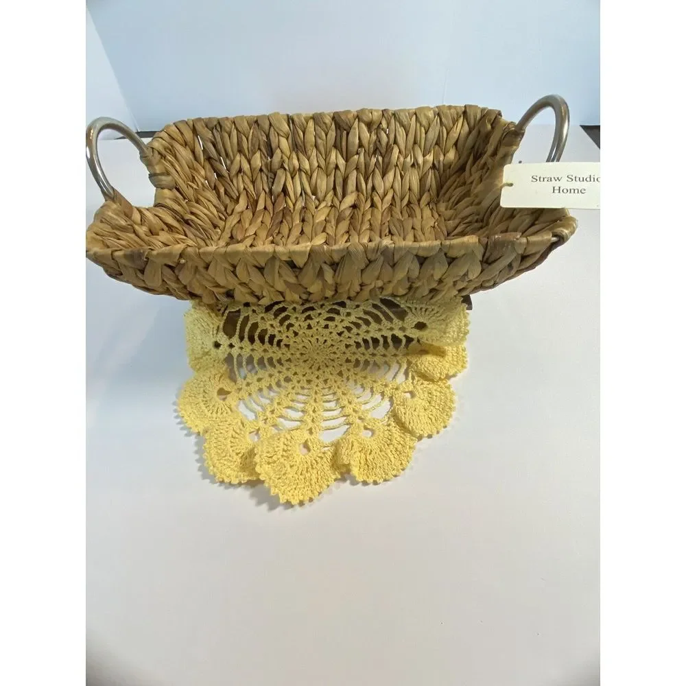 Banana leaf Bread/fruit‎ basket handwoven with metal handles. Light Color